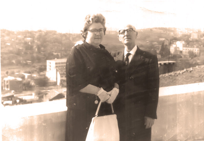 Ο Πωλ και η σύζυγός του Πελαγία μετά το 1964 στην Αθήνα